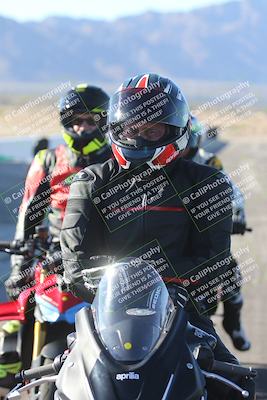 media/Dec-01-2025-Moto Forza (Mon) [[2daa91e15f]]/4-Around the Pits/